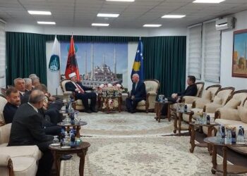 Don Lush Gjergji bën Bajram te Tërnava: Të forcohet bashkimi