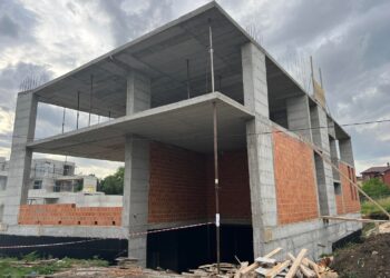 Objekti me dy kate e podrum po ndërtohet pa leje në Çagllavicë (VIDEO)