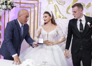 Ramush Hradinaj, “shpallet” dasmori i vitit ja në sa dasma mori pjesë (foto)