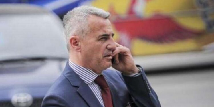 Huliganët serb e bëjnë për spital me grushta avokatin Arianit Koci