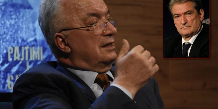 Xhavit Haliti zbulon bisedën: Me Berishën jemi fjalosur, e na ka kërcënuar se po e fusim në luftë me Serbinë