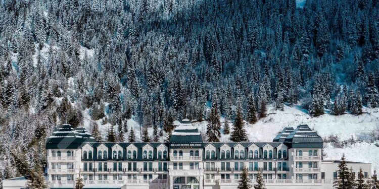 A po kërkoni punë, rrogë dhe kushte si në Gjermani? Aplikoni për punë në “Grand Hotel Belushi” i ki (video)