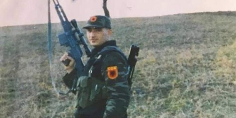 FOTO- VIDEO/ Ushtari i UÇK-së dhe TMK-së, Skender Gashi, i cili u vra tradhtisht pas lufte në Kosovë, kujtohet në Austri