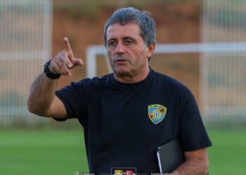 Trajneri Ilir Daja: Disa tifozë me fyenin vazhdimisht në prani të një polici dhe të vëzhguesit të lojës