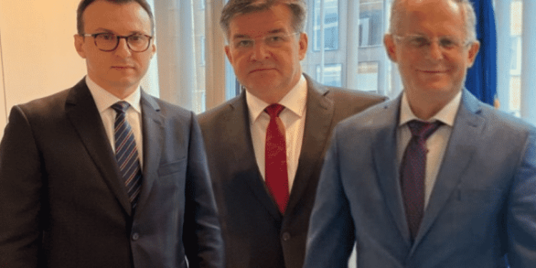 BE-ja: Do ti ftojmë së shpejti në takim Bislimin dhe Petkoviqin