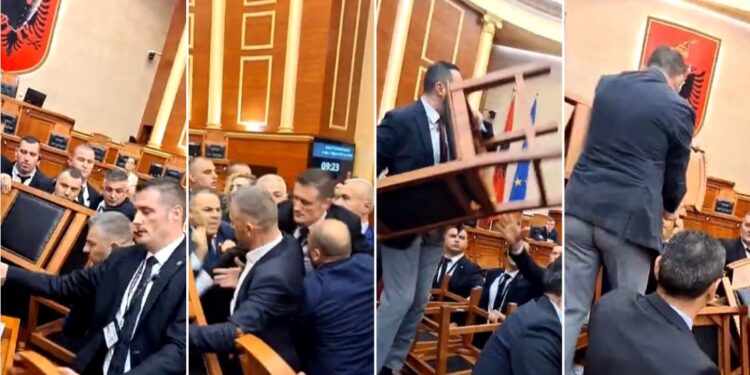 “Luftë” me karrige në parlament, Salianji hipën mbi tavolinë i sulomon gardistat