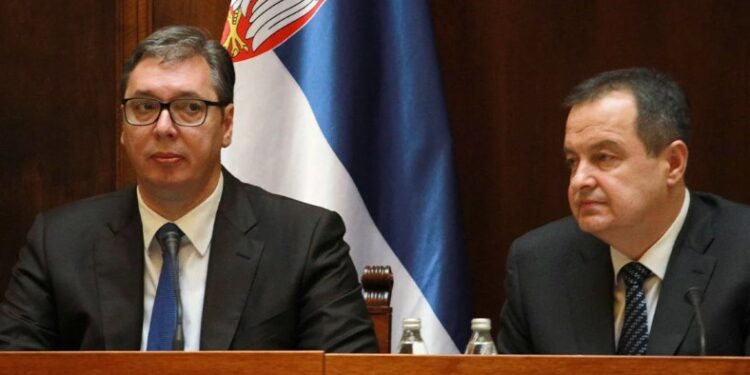 Prishet “lumturia dhe miqësia” e Vuçiq-Daçiq?