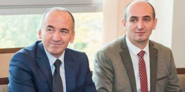 Jep dorëheqje nga drejtori i financave në Pejë, dhe nga LDK-ja, Jeton Abazaj: Dikë e quajti vras*es politik?