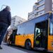 Vdes gruaja pasi u alivanos në autobus, reagon Trafiku Urban