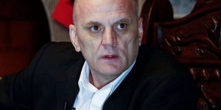 Gani Geci lidhet live në Pressing, përplaset me Nait Hasani e Fatmir Humollin