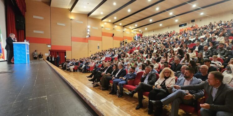 Elmi Reçica nga Italia: Përkrahje e madhe për Bedri Hamzën, si Kryeministër