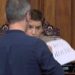 Brnabiq e shan më nënë deputetin serb në seancë të Kuvendit – Video