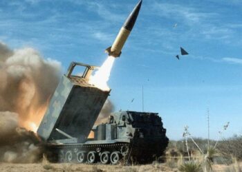 Rusia: Sulmi me raketa hipersonike në Ukrainë është një paralajmërim për Perëndimin