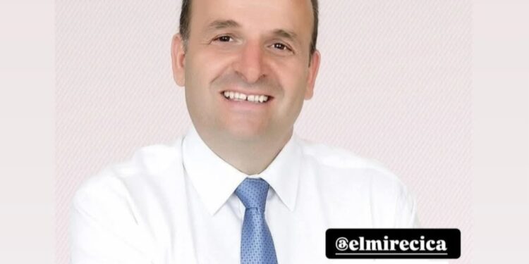 Elmi Reçica, i fton votuesit dhe simpatizantët e PDK-së në tubimin e madh