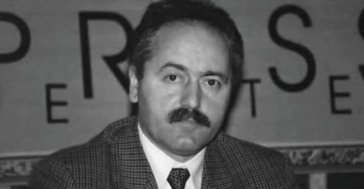 Lumir Abdixhiku për Enver Malokun në 26-vjetorin e vrasjes së tij: Gazetar vetëmohues, intelektual i pashoq