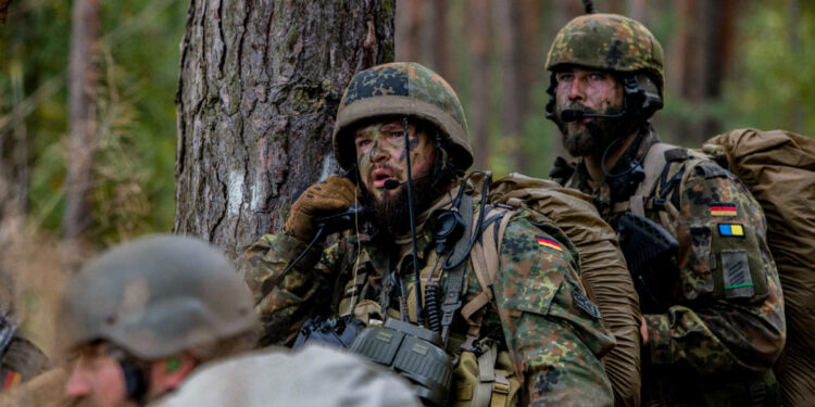 Gjermania e dërgon ushtrinë  në kufirin me Rusinë