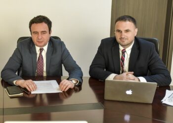 Shefi i stafit të Kurtit: Po vëllai im i është futur tregtisë me rrymë vendosi ta provojë fatin