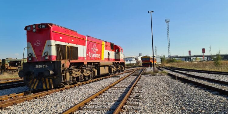 Një grua goditet me gurë në kokë derisa ishte në trenin Prishtinë- Pejë -foto