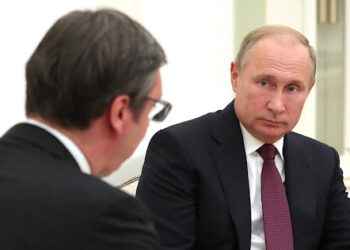 Rusia: Serbia na tradhtoj furnizimi me armë për Ukrainën është thikë pas shpine