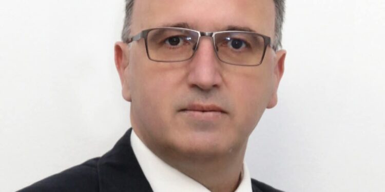 Universiteti “Haxhi Zeka” hap rrugë të reja – themelon shoqëri tregtare për inovacion dhe zhvillim ekonomik