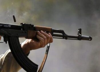 Arrestohet istogalia i cili me kallash në dorë e “Luante policin” duke i ndaluar veturat në rrugë