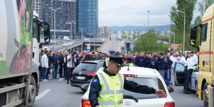 Bizneset protestojnë sot për tregun e lirë të energjisë