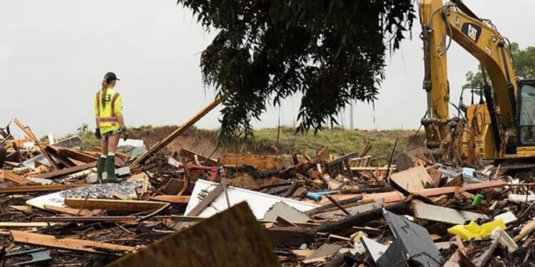 Mbi 78 të vdekur dhe dhjetëra të zhdukur në Teksas