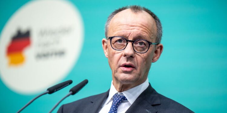 Merz i pranon akuzat e SHBA-së