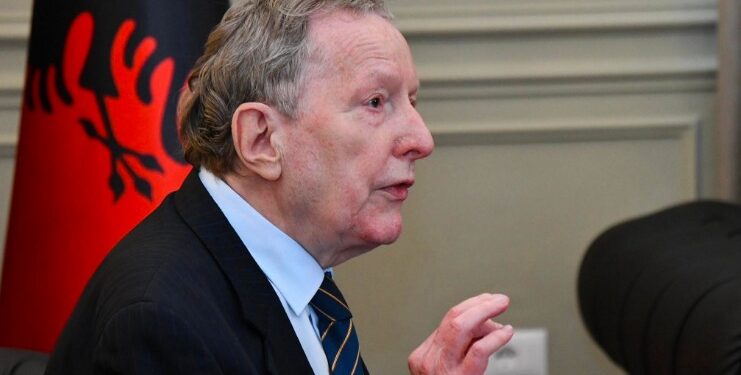 U gjet i vdekur në hotel, ish-ambasadorin gjerman në Shqipëri