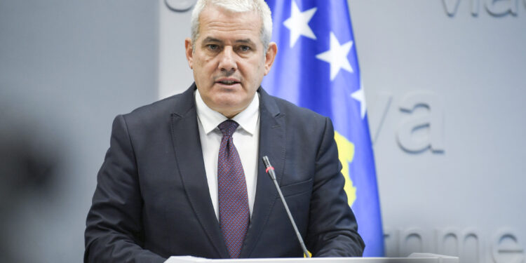 Sfeçla: “Nuk ka vend për kriminelë në radhët e Policisë”