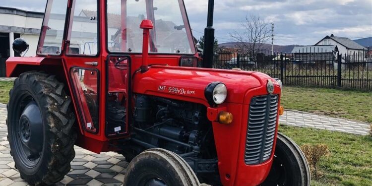 Arrestohet hajni i një traktori në Sfeçël të Podujevës