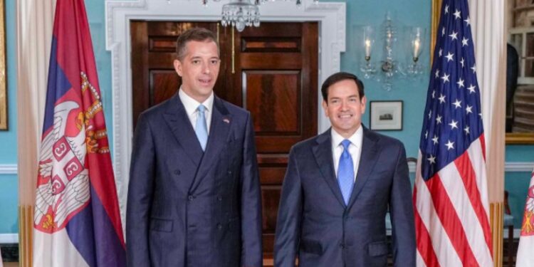 Tahiri: Ministrja jonë, e strukur pas takimit të Gjuriqit me Sekretarin amerikan