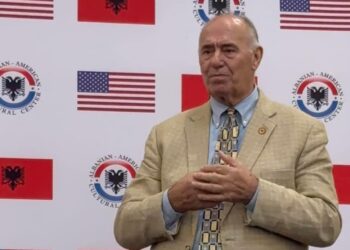 Ramiz Tafilaj, e qorton politikën në Kosovë: Boll më! Kosova në udhëkryq