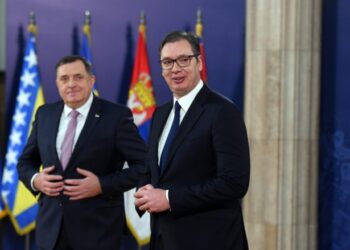 Dodik e Vuçiq ‘frikacaket’ të cilët përsëri kërkojnë “shpëtim” në Moskë