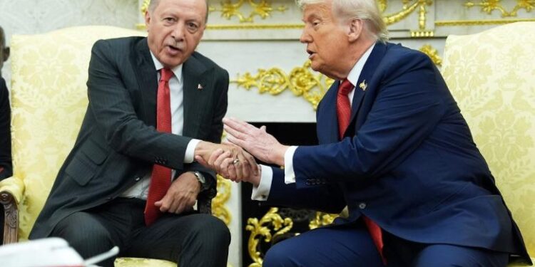 Trump për Erdoganin: Shkoj mirë me të fortët, jo me të dobëtit