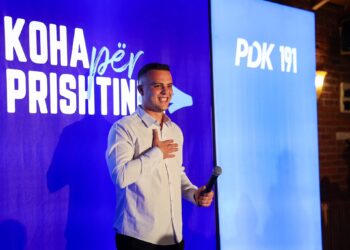 Asambleisti në ardhje, Albin Thaqi, dedikim emocional për xhaxhain e tij, Hashim Thaçin