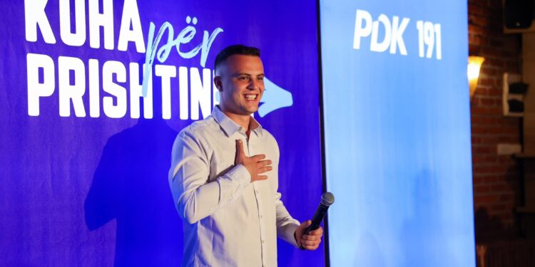 Asambleisti në ardhje, Albin Thaqi, dedikim emocional për xhaxhain e tij, Hashim Thaçin