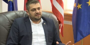 “E korite emrin e babës”, reagon djali i Ukshin Hotit