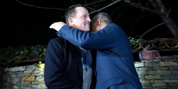 Grenell sulmon Von der Leyen: Gjykata juaj po e mban Thaçin prej 5 vjetësh në burg