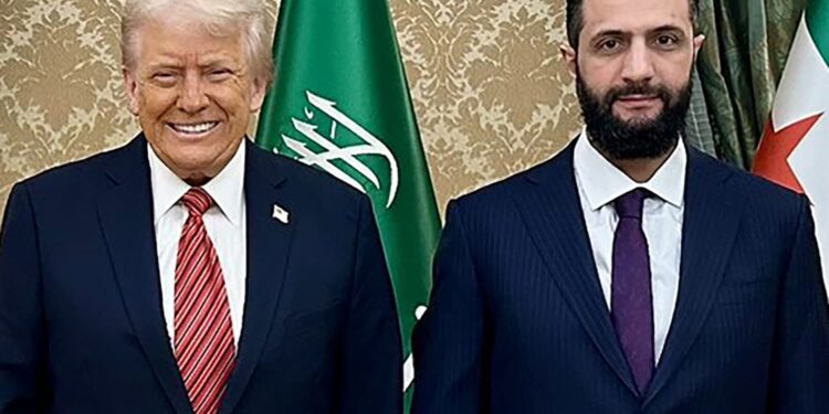 Presidenti i Sirisë arrin në SHBA për bisedime me Trumpin