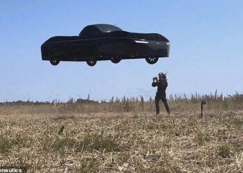 Nis prodhimi i veturës së parë fluturuese, do të kushtojë mijëra dollarë