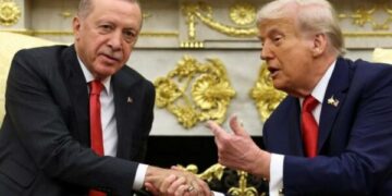 Pas kërkesës së Trump, Turqia ul ndjeshëm blerjet e naftës ruse