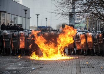 Bajarm Gecaj: Prilli, mision për shpëtimin e shtetit – përndryshe rrëshqasim në autokraci