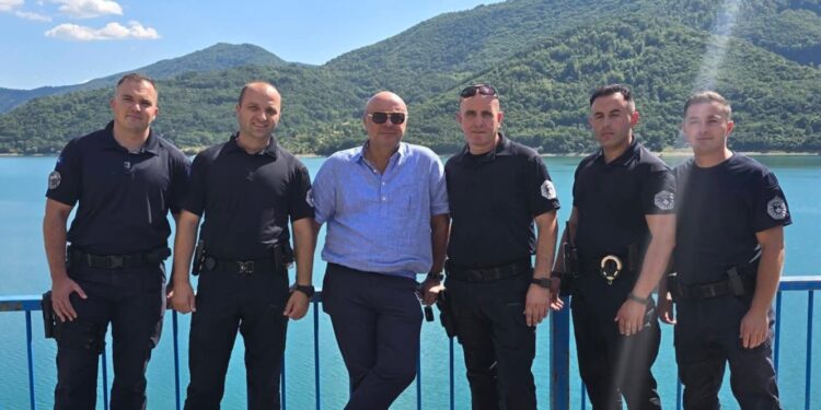 Avni Ponari, e viziton Ujmanin, vlerëson lart Policinë e Kosovës